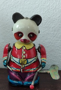 Brinquedo de lata, panda