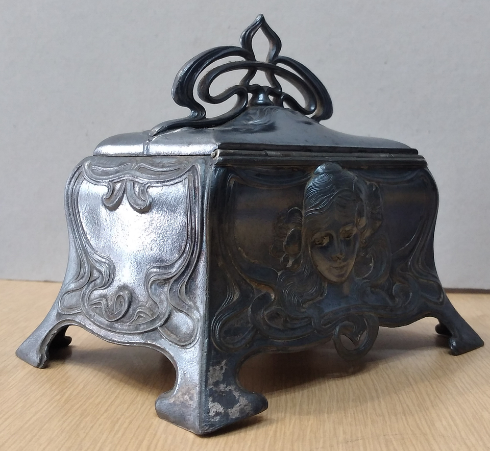 Caixa Porta-jóias WMF 4