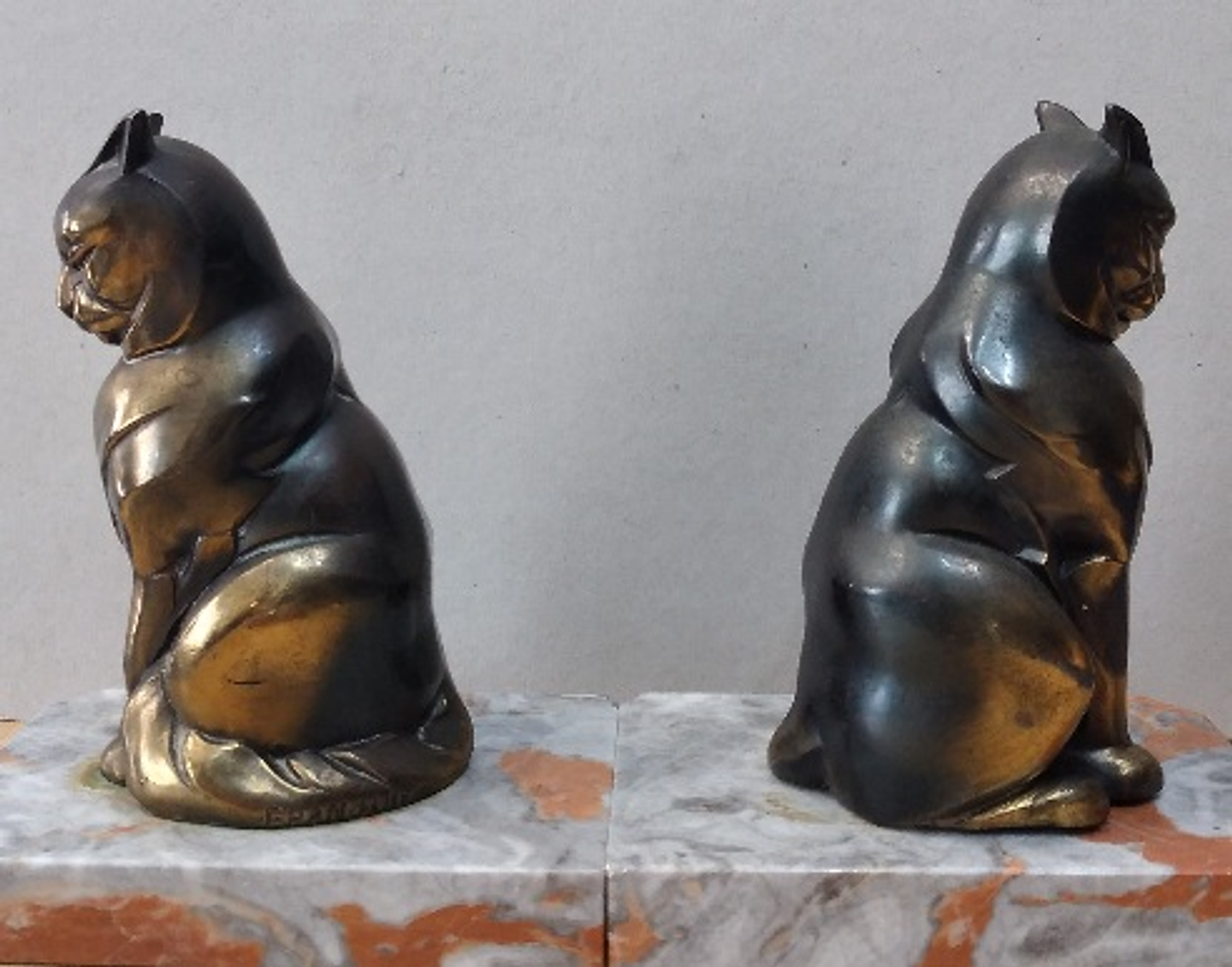 Bookends gatos arte deco  2