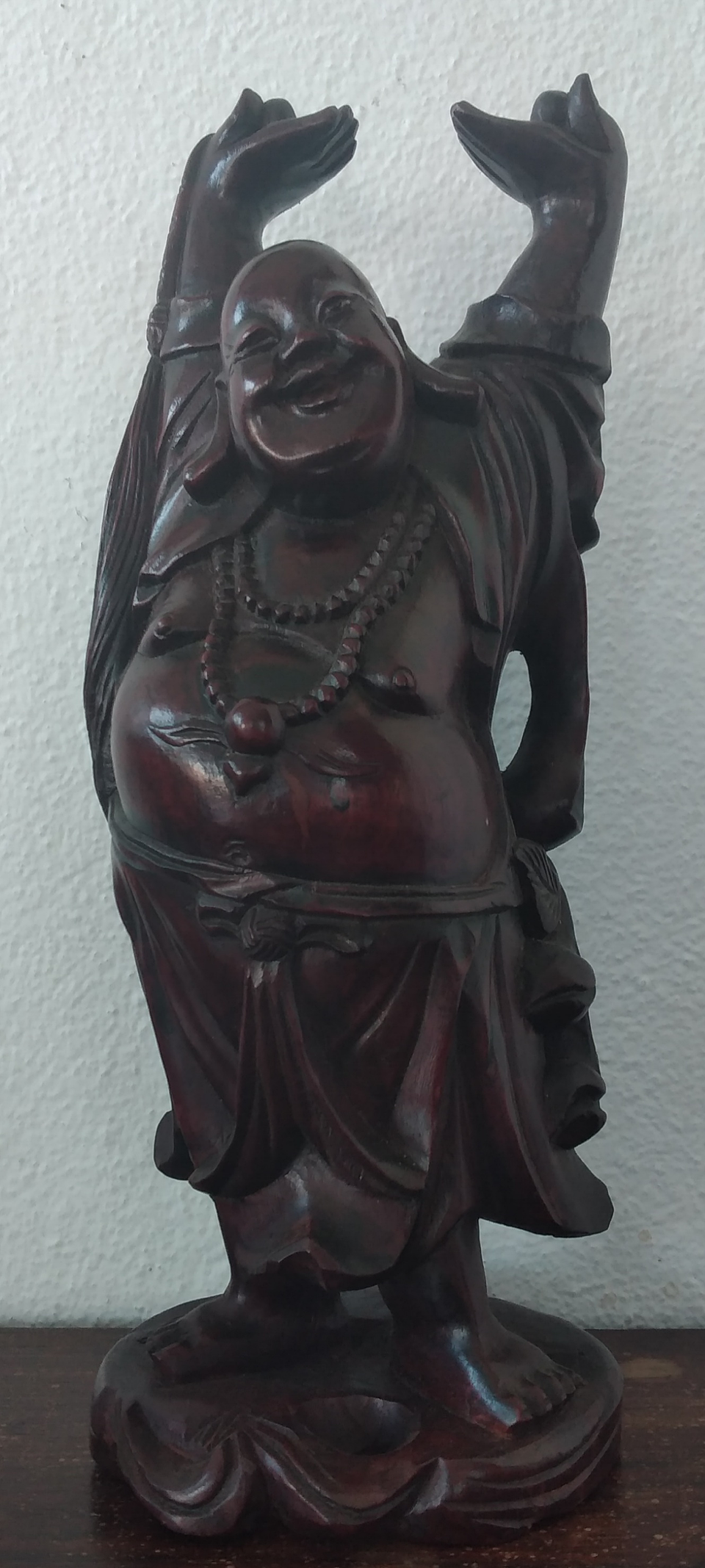 Escultura Oriental em madeira  1