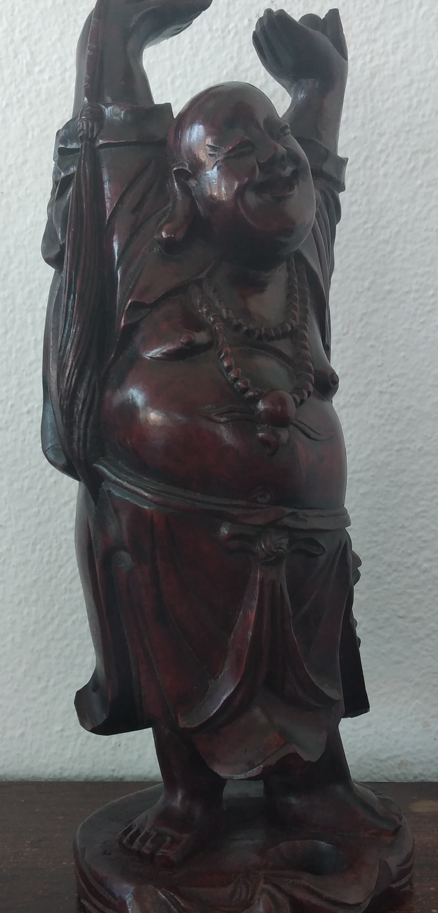 Escultura Oriental em madeira  2