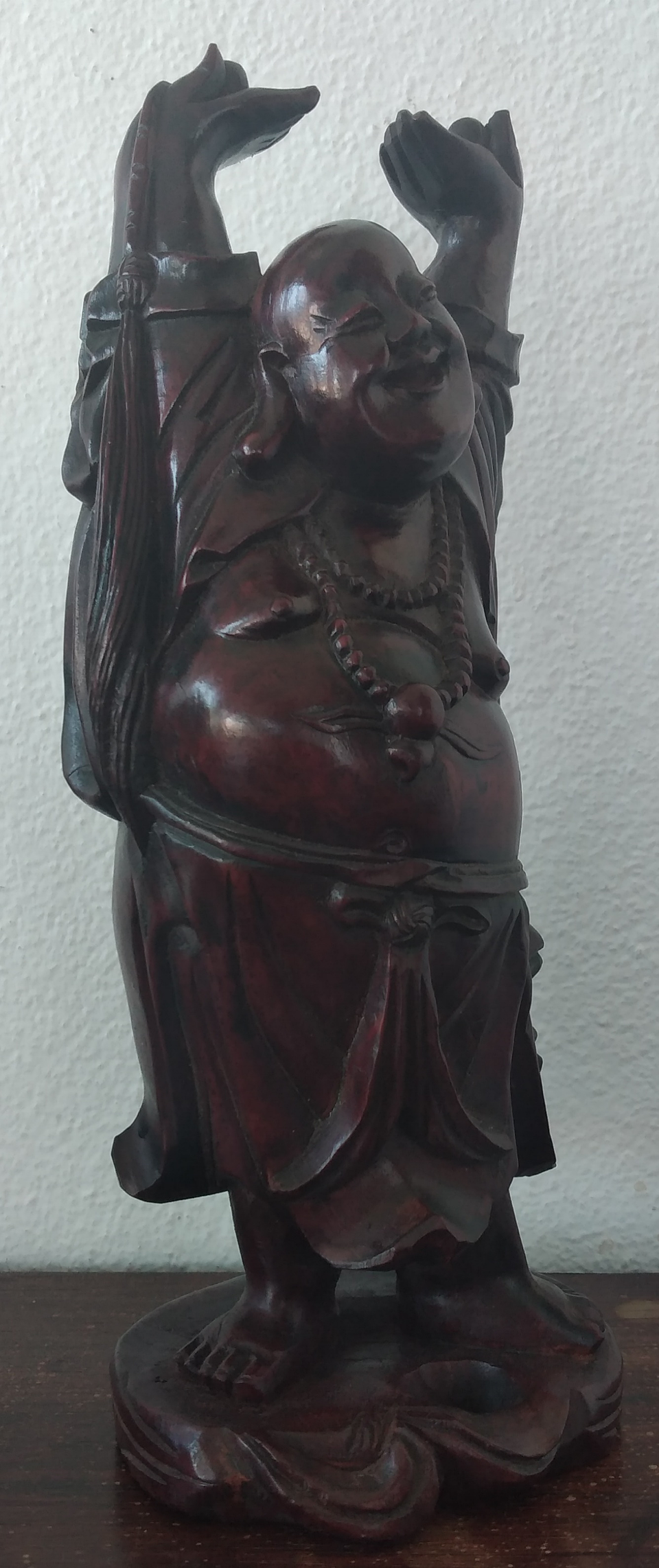 Escultura Oriental em madeira  2