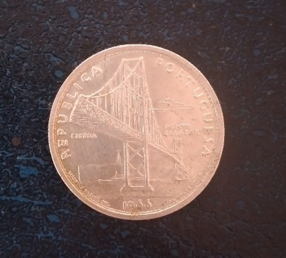 Moeda 20 escudos, 1966, Portugal  1