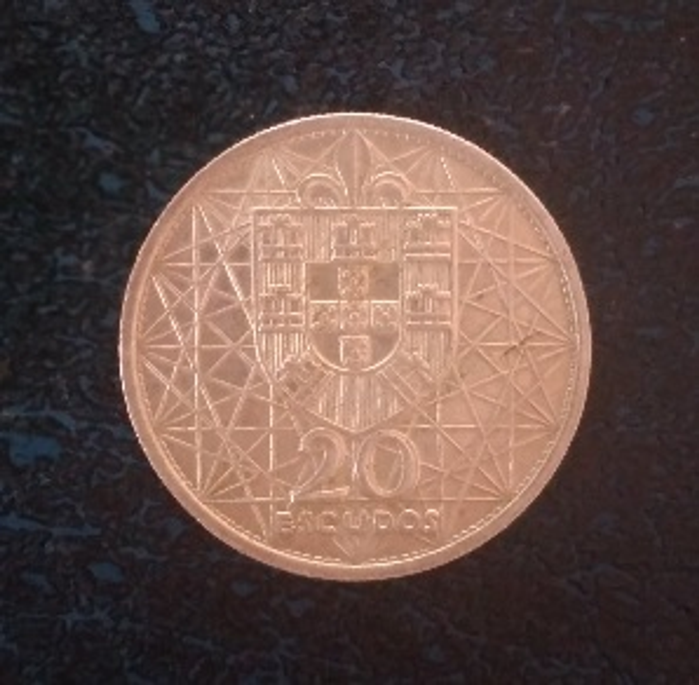 Moeda 20 escudos, 1966, Portugal  2