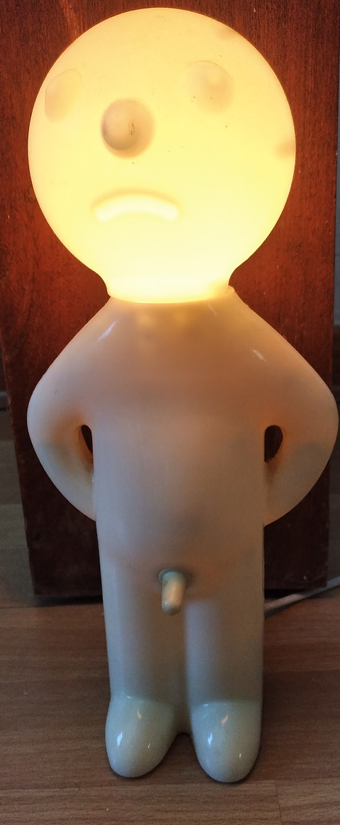 Luminária de mesa boneco engraçado 