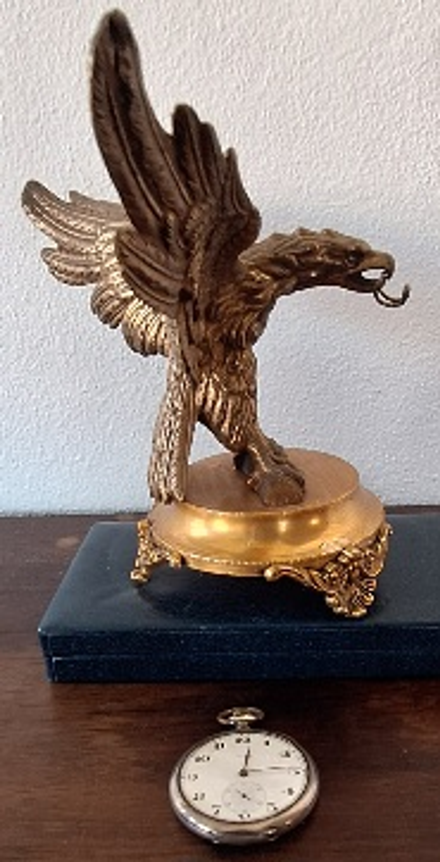 Porta relógio em bronze 6