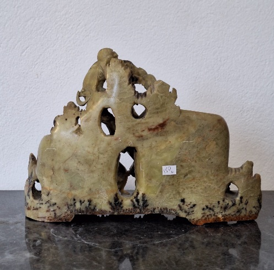 Escultura em pedra dura 6