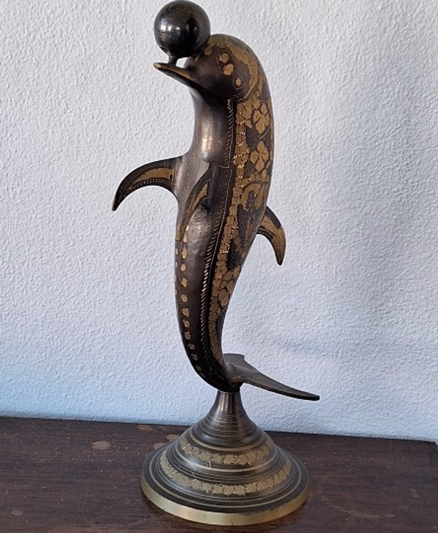 Golfinho em metal lavrado 2