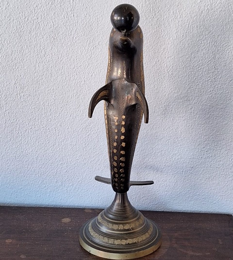 Golfinho em metal lavrado 3