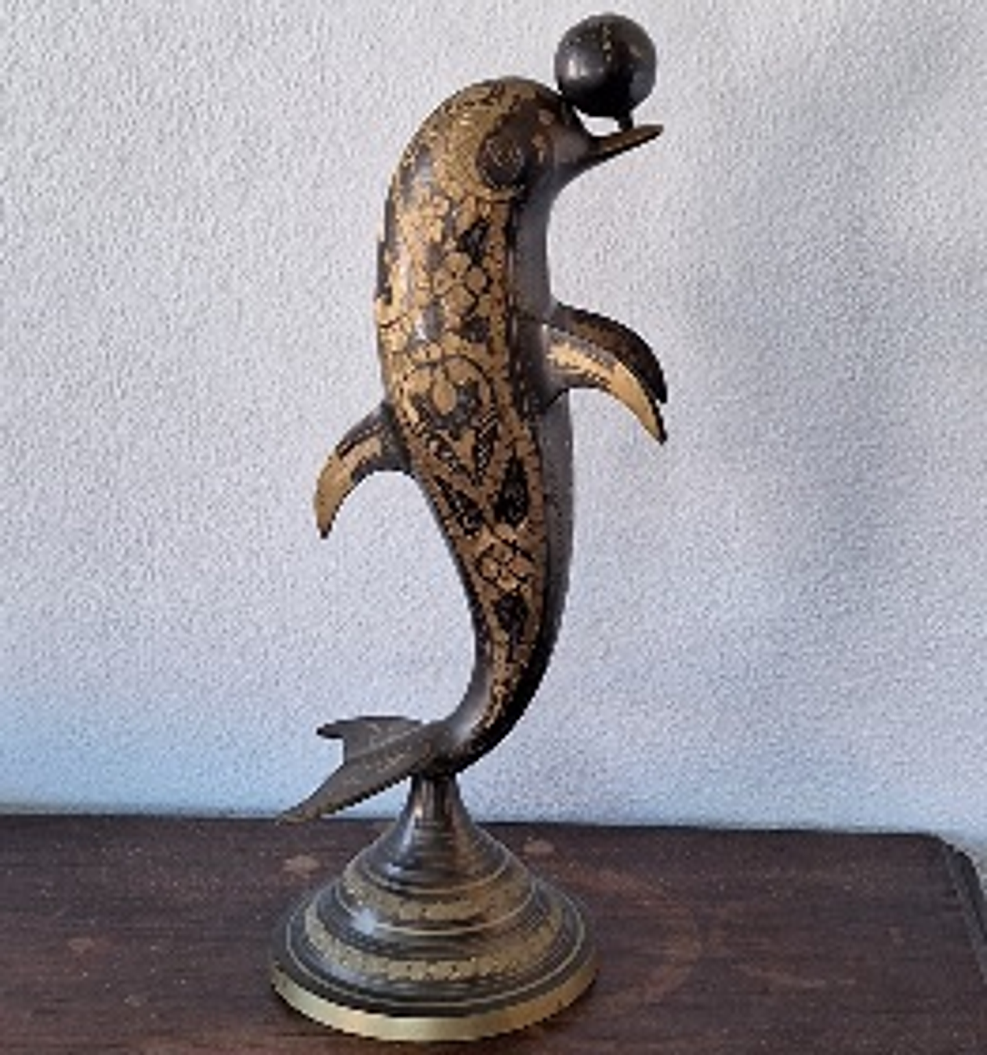 Golfinho em metal lavrado 8