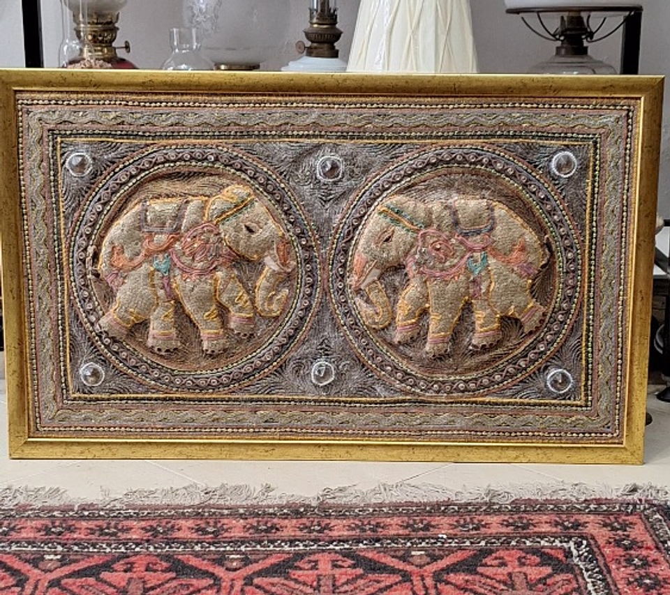 Tapeçaria Birmanesa bordada Kalaga,  1