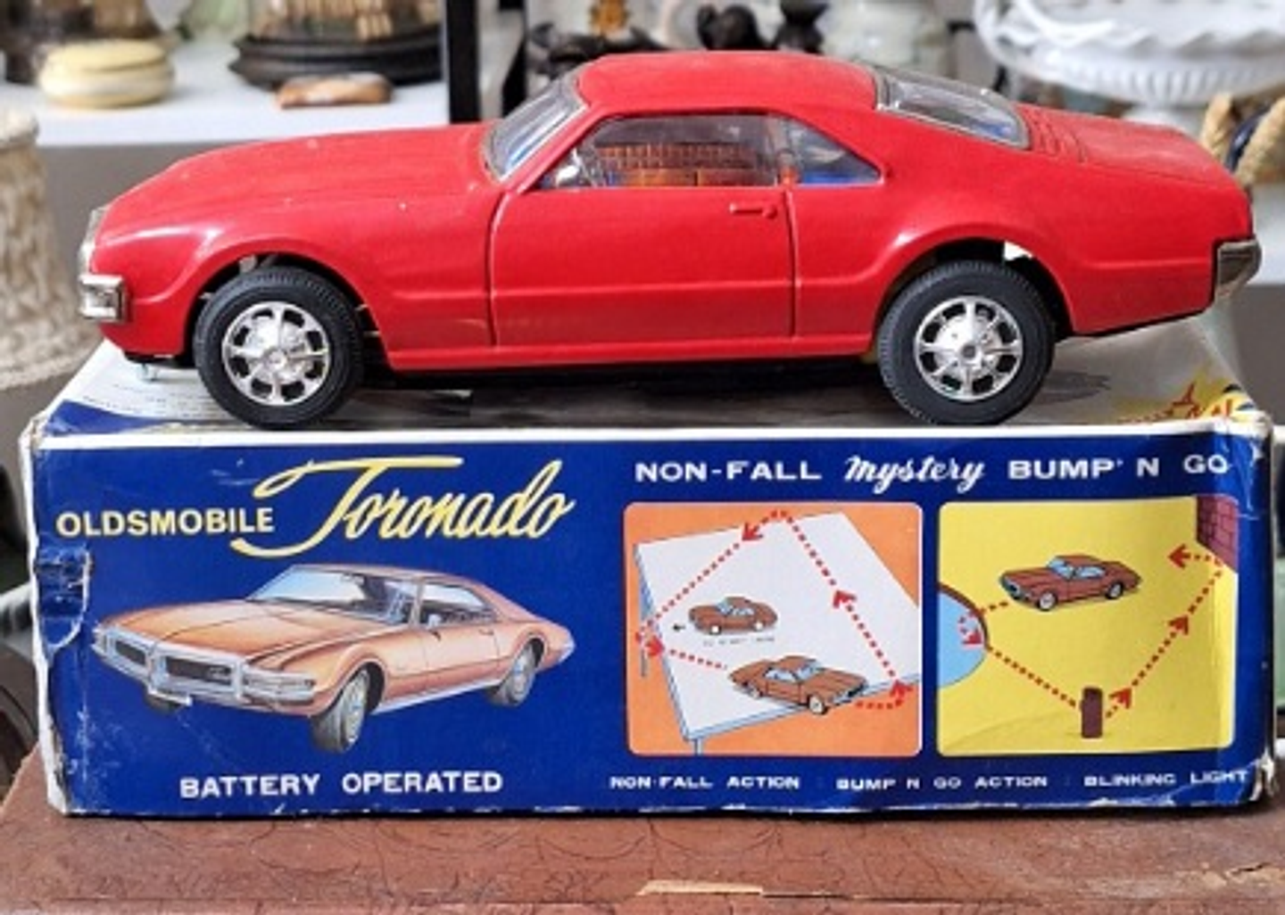 Oldsmobile Toronado, Taiyo Japan 1