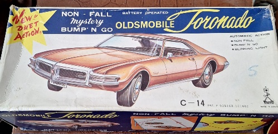 Oldsmobile Toronado, Taiyo Japan 8