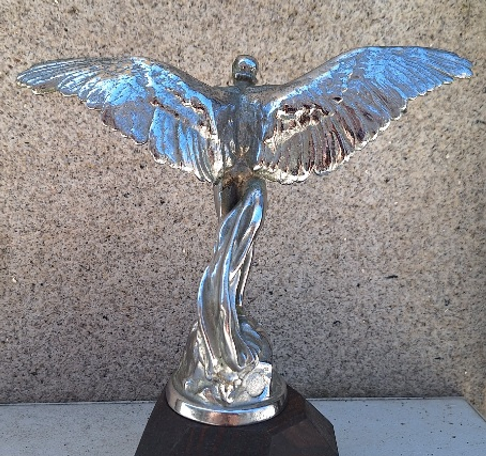 Mascote de automóvel  5