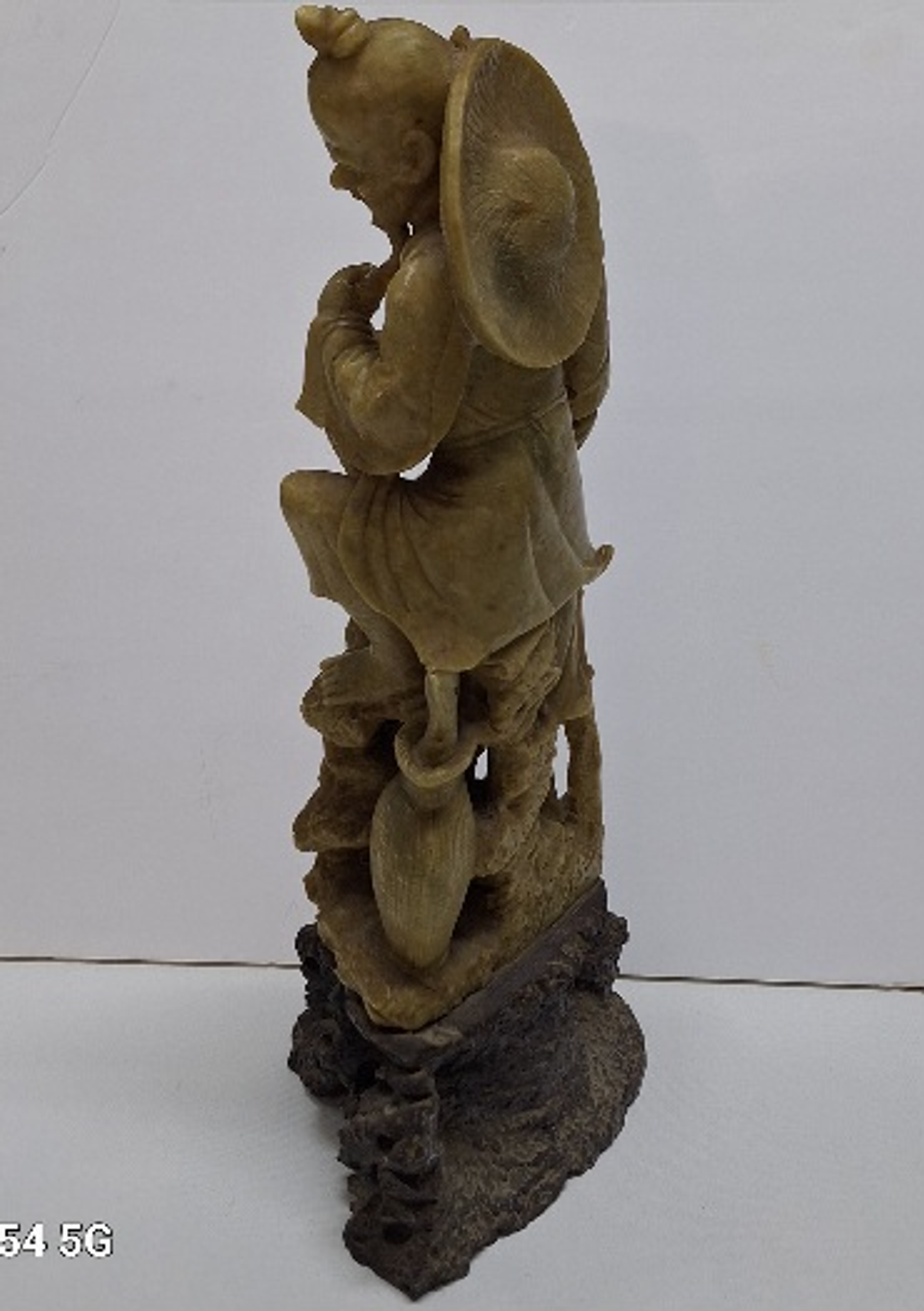 Pescador em pedra sabão  4