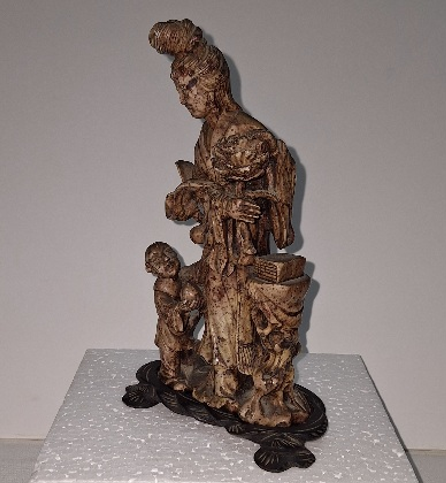 Escultura em pedra dura  5