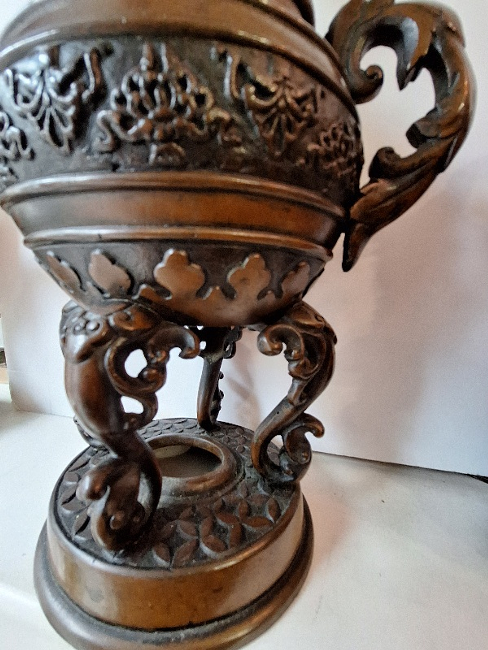 Incensário de bronze oriental 11