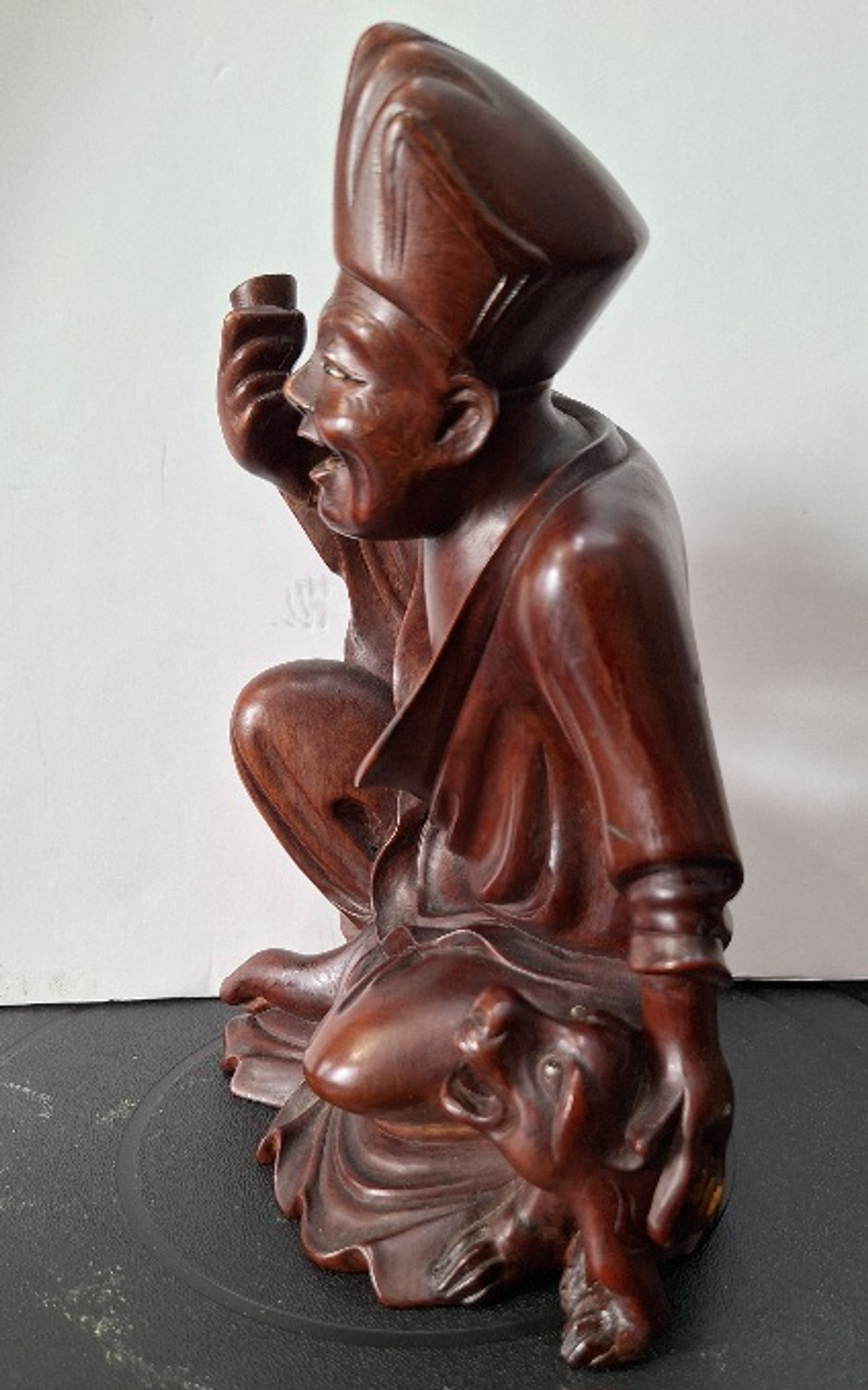 Escultura oriental em madeira  4