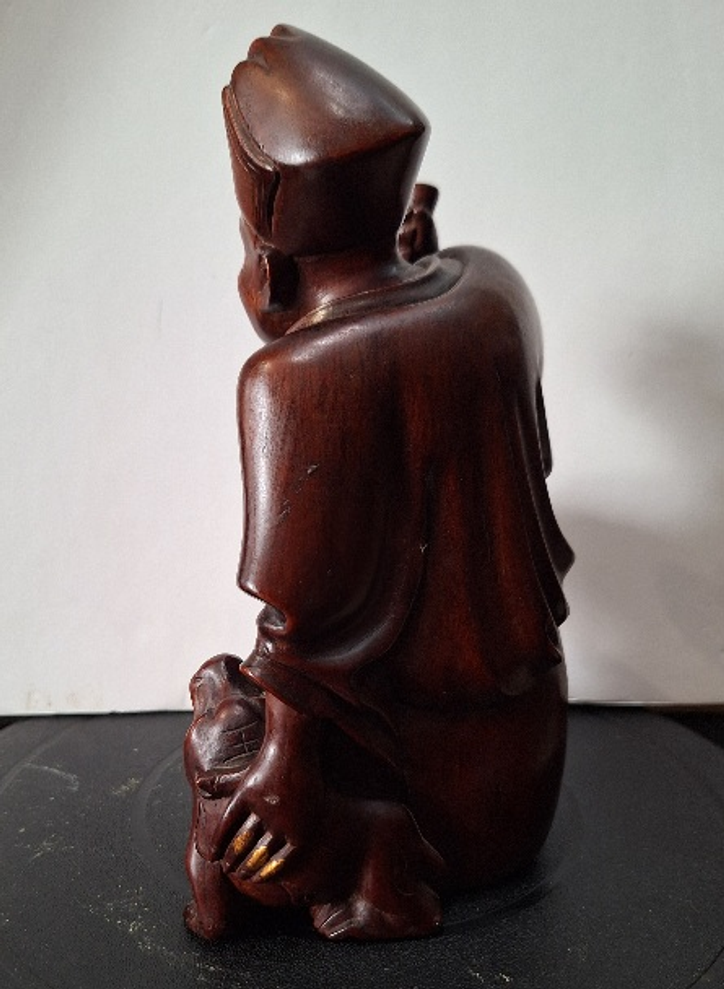 Escultura oriental em madeira  5