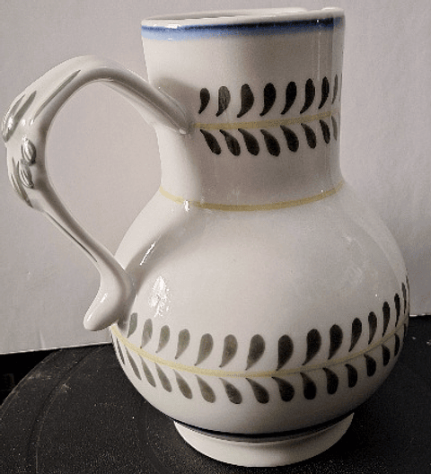 Jarra em porcelana de Viana do Castelo