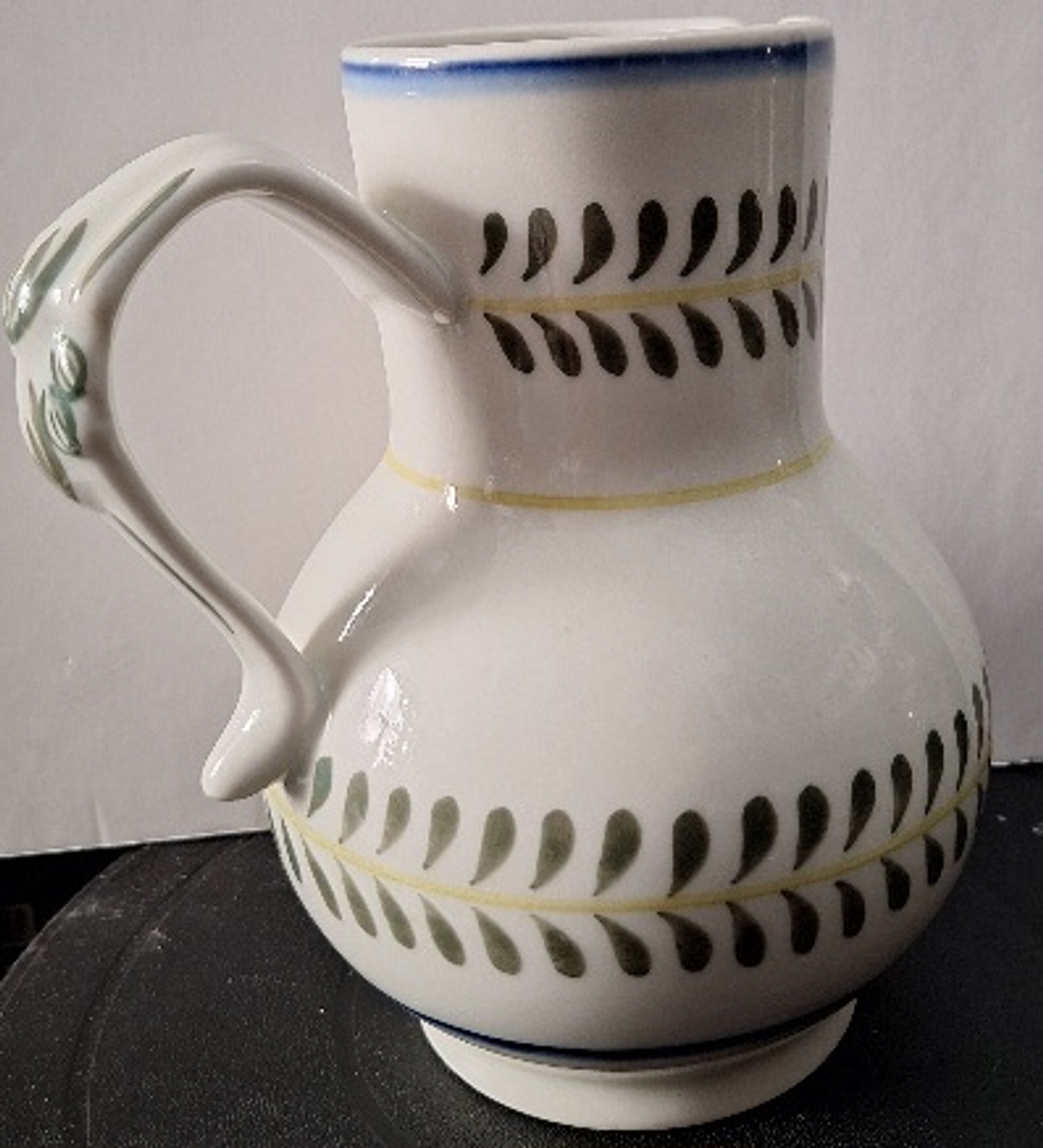 Jarra em porcelana de Viana do Castelo 1