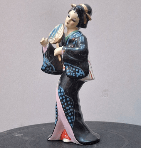 Boneca chinesa faiança 