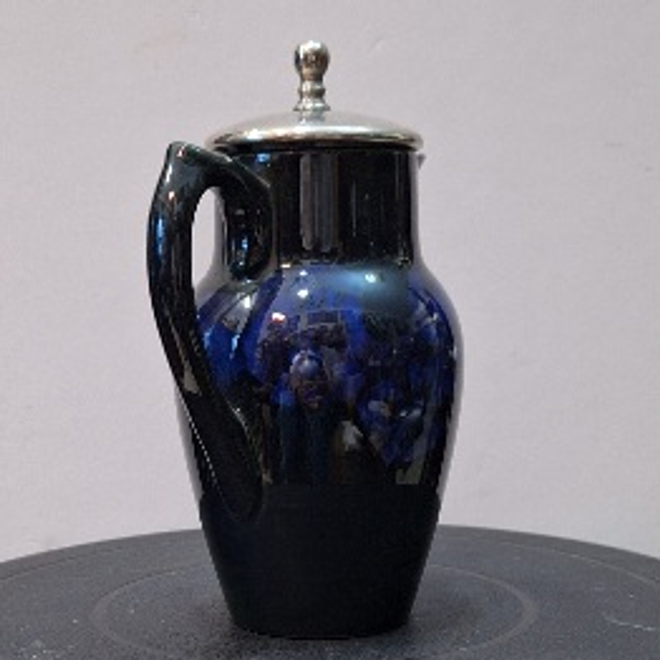 Jarra com tampa em metal 1