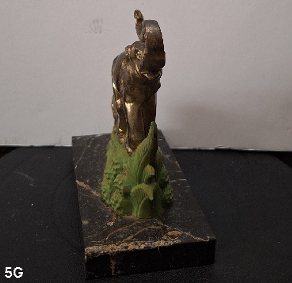 Elefantes, escultura 3