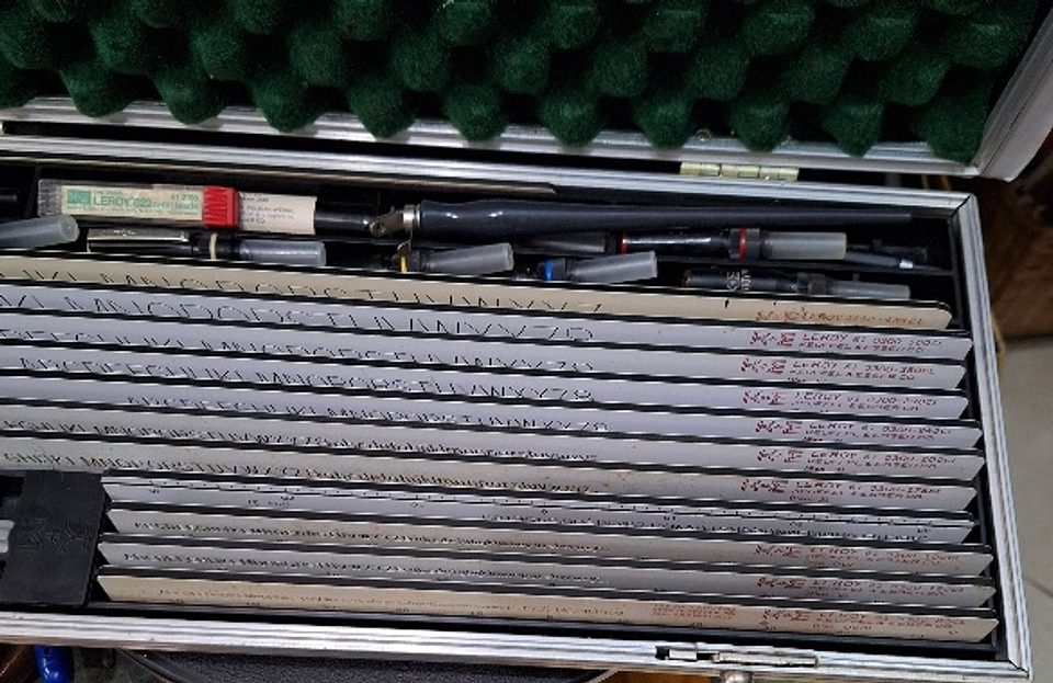 Estojo Leroy Lettering Set 1