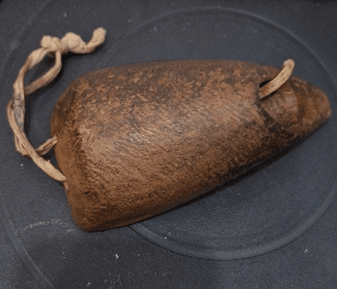 Zoqueta peça de madeira