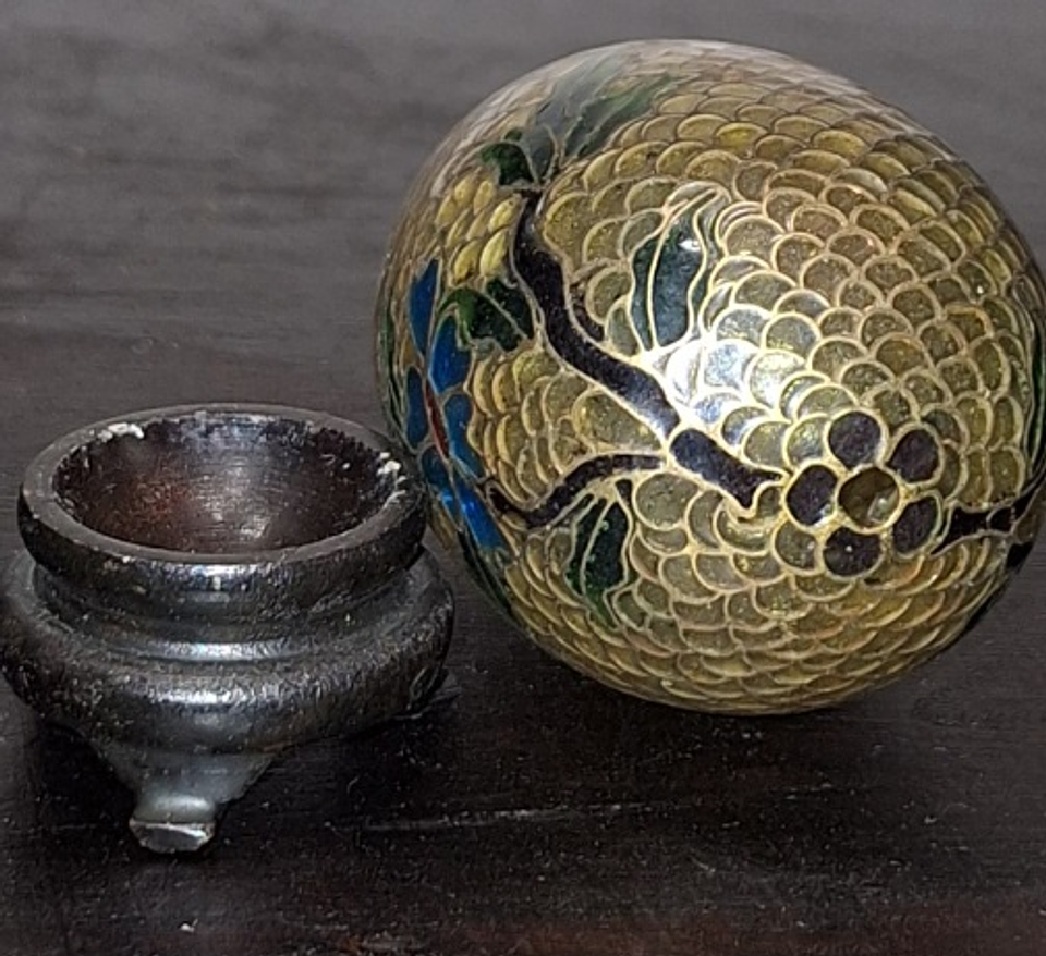 Ovo vintage em Plique-a-Jour 4