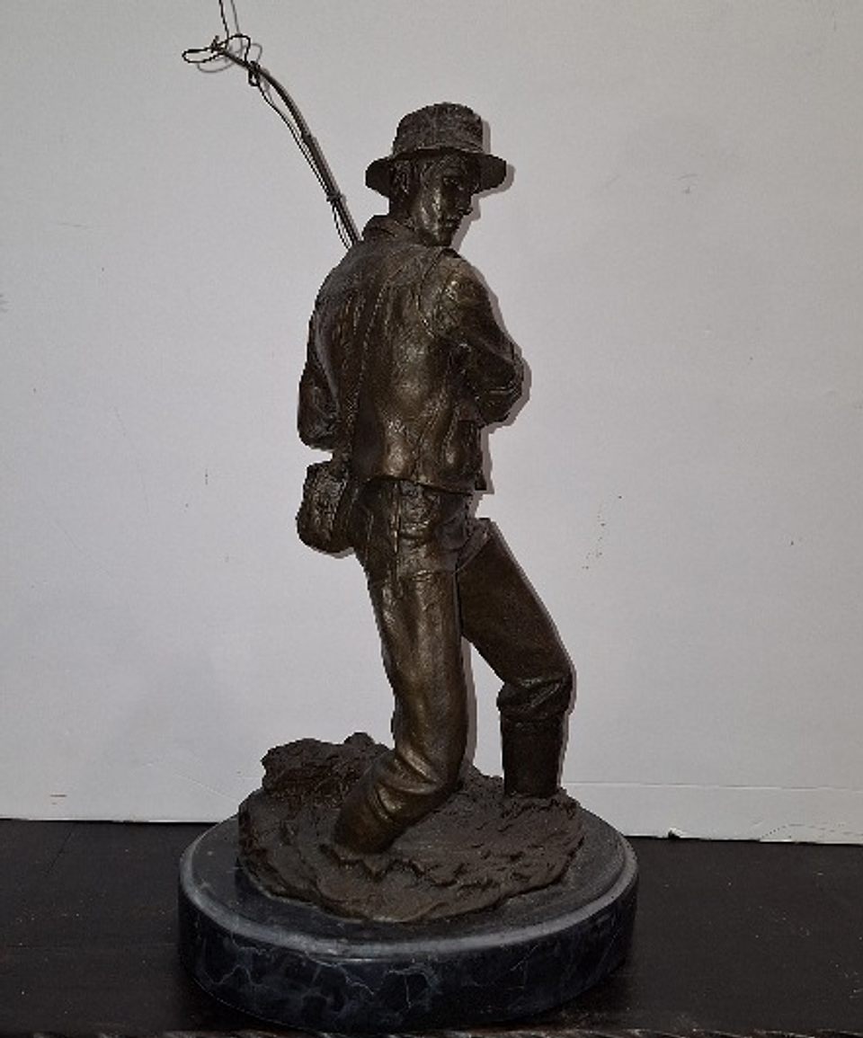 Escultura,  Pescador por Milo 7