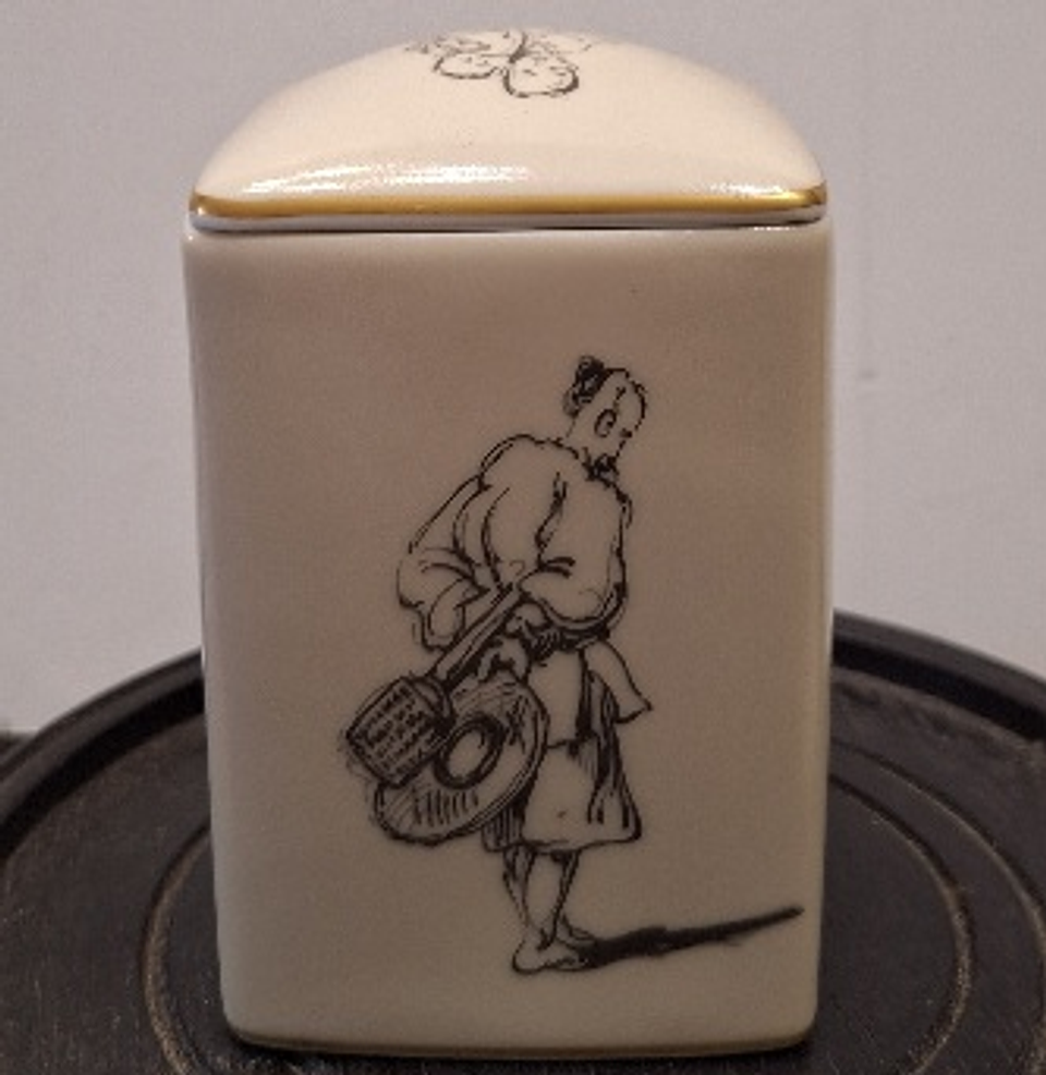 Caixa figuras de Macau, Vista Alegre  1