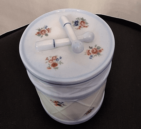 Caixa " Tambor com baquetas " Vista Alegre. 