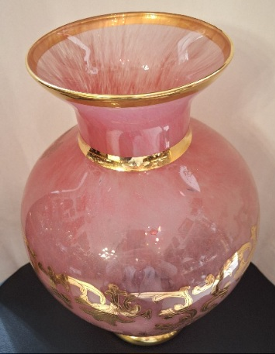 Grande vaso em vidro rosa e dourado 2