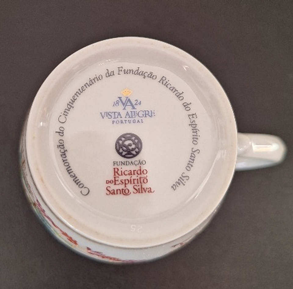 Caneca porcelana da Vista Alegre  3
