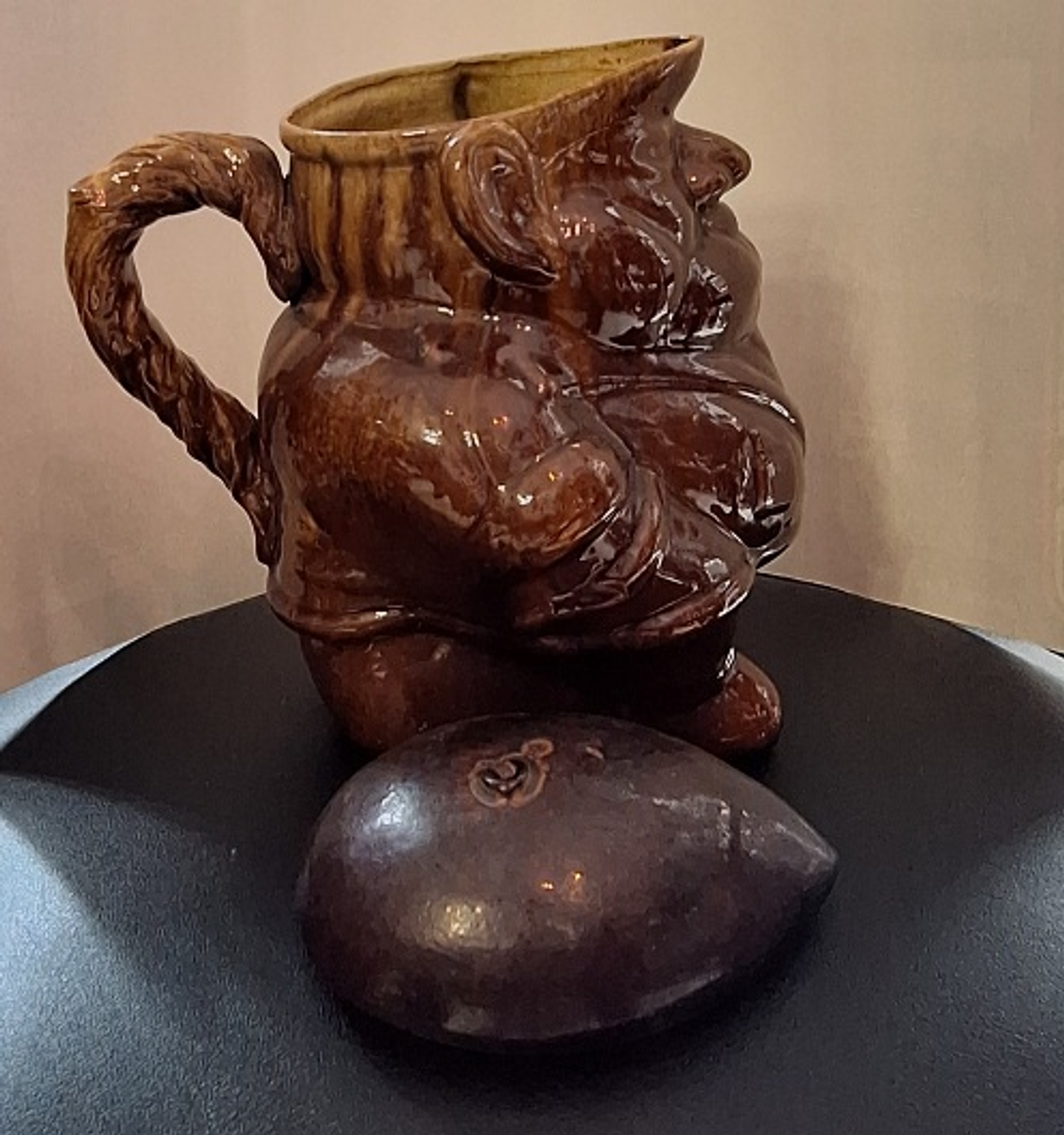 Jarra antropomórfica das Caldas. 4