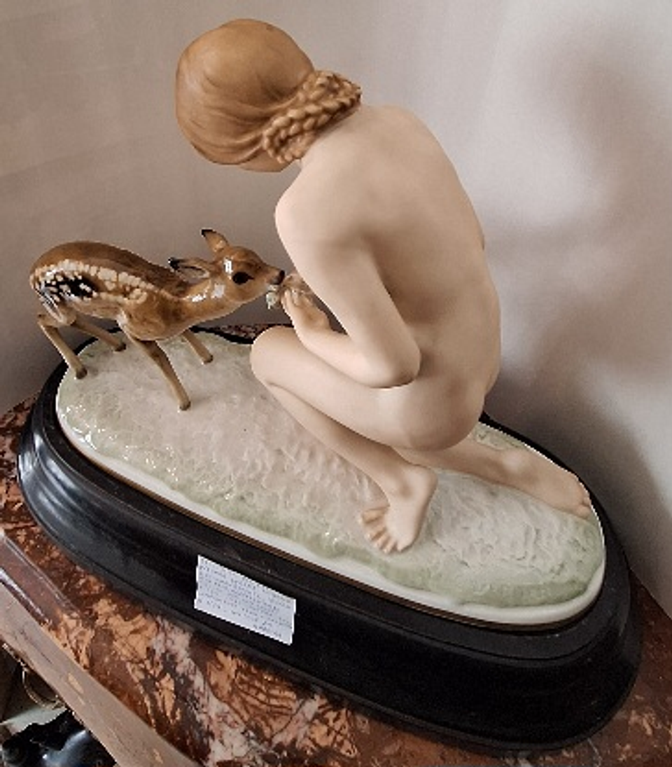 Escultura Alemã, Jovem com cervo 4