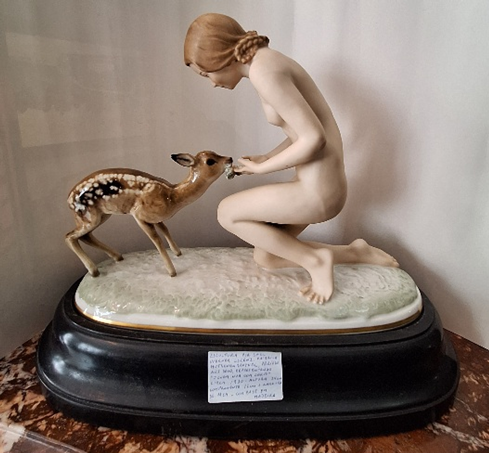 Escultura Alemã, Jovem com cervo 3