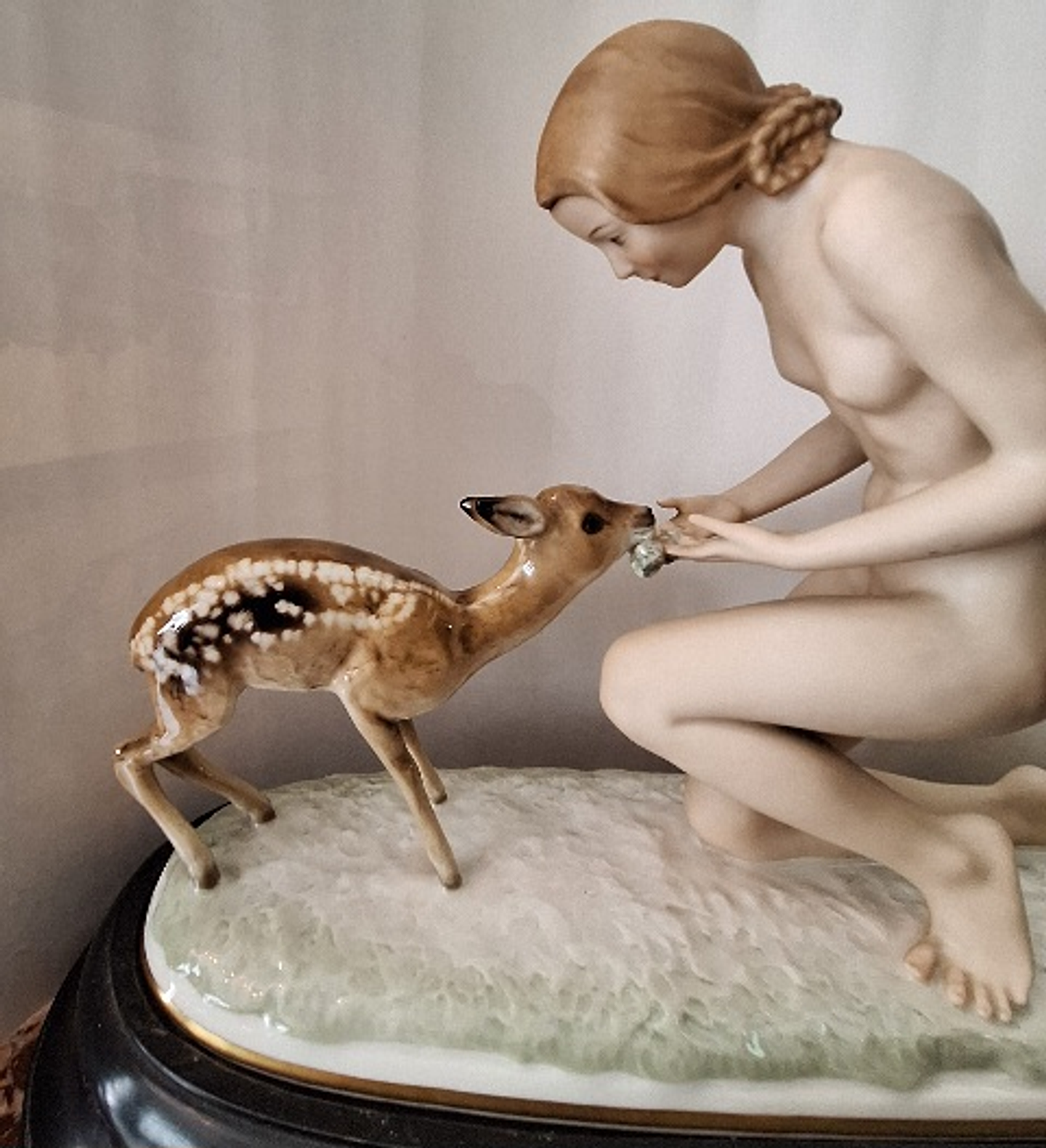 Escultura Alemã, Jovem com cervo 6