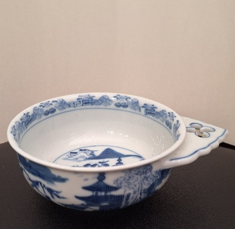 Tigela, Vista Alegre, Mottahedeh  2