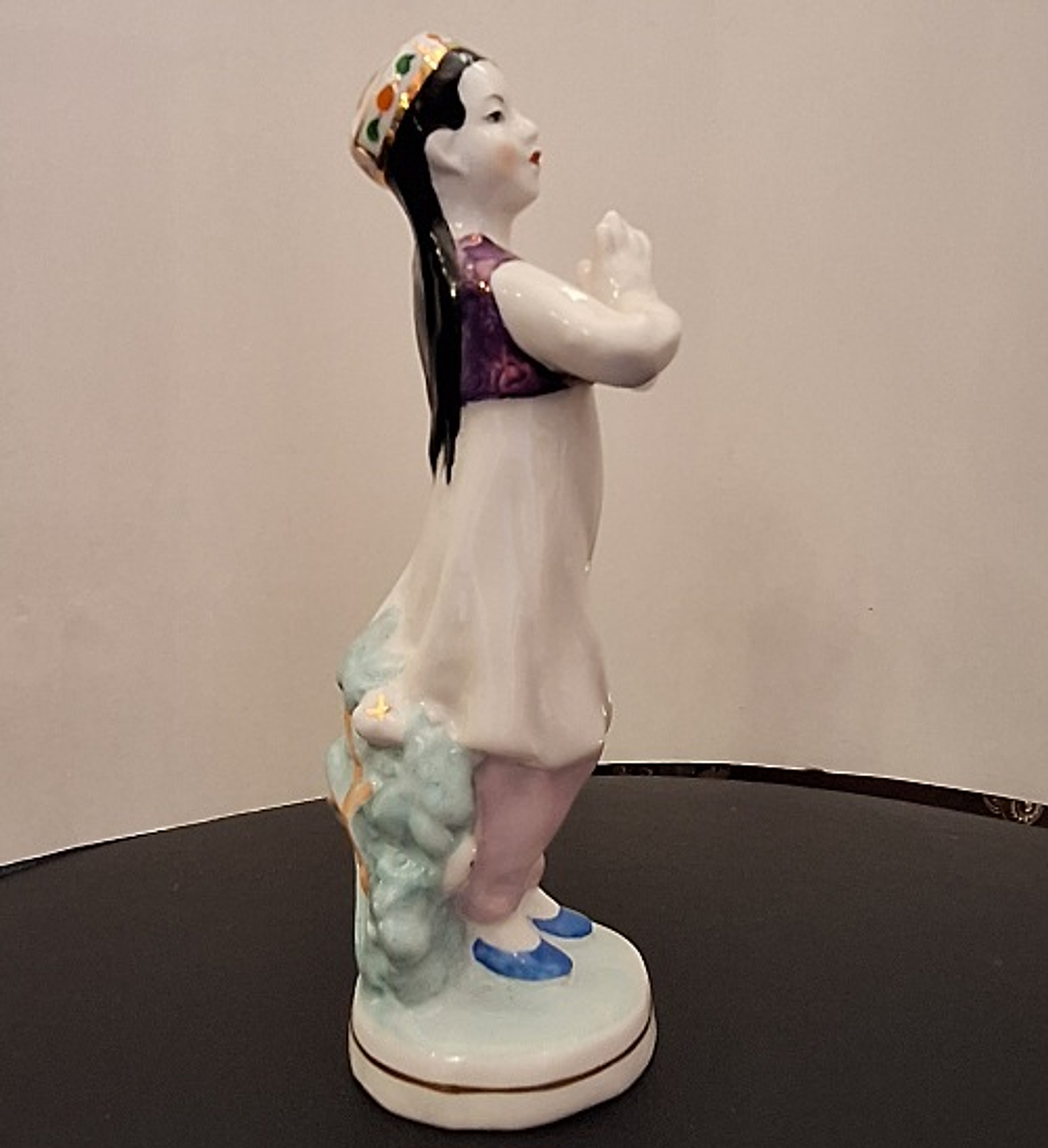 Estatueta, URSS, dança Uzbeque 3