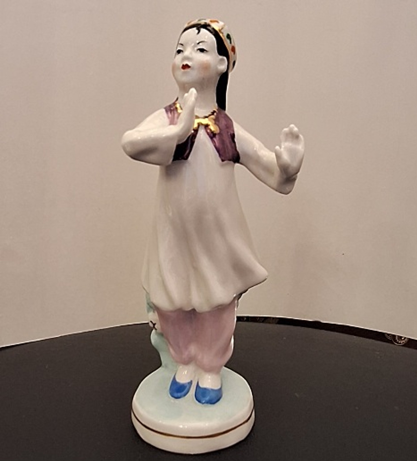 Estatueta, URSS, dança Uzbeque 8