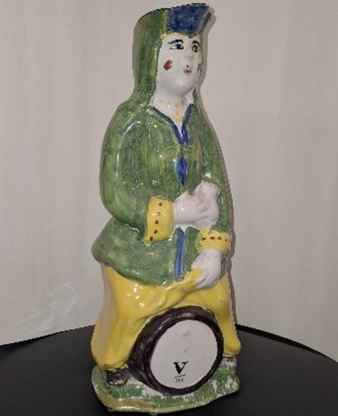 Caneca antropomórfica, Luneville 3