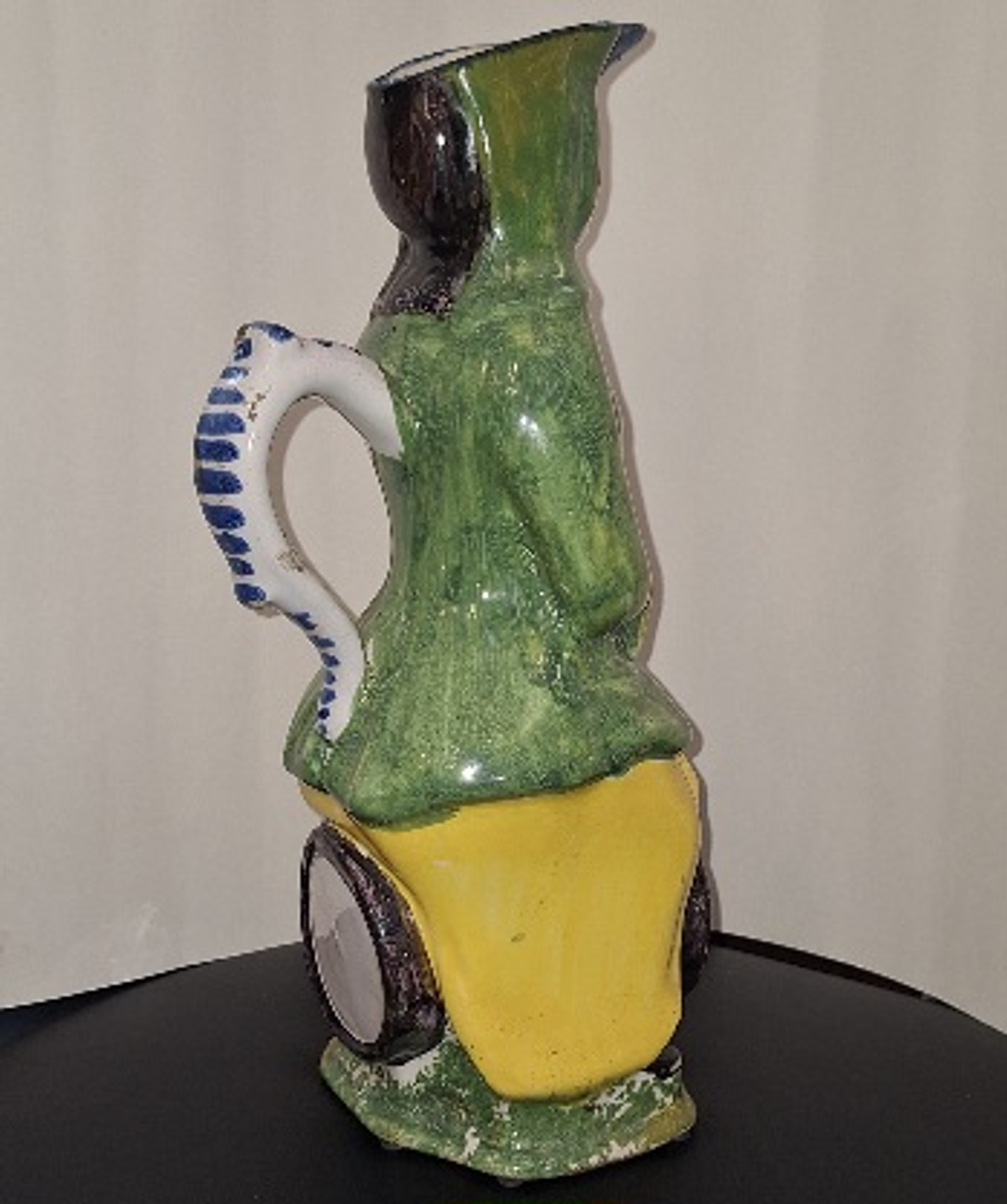 Caneca antropomórfica, Luneville 4