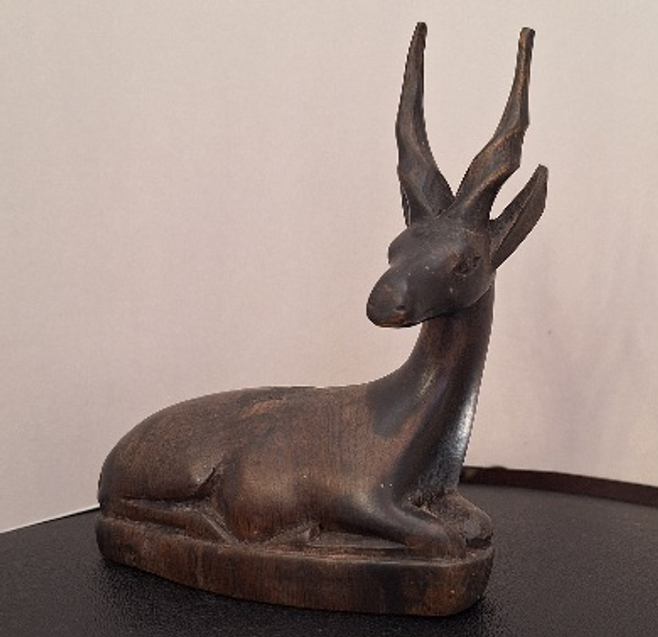 Escultura em madeira, Antílope 2