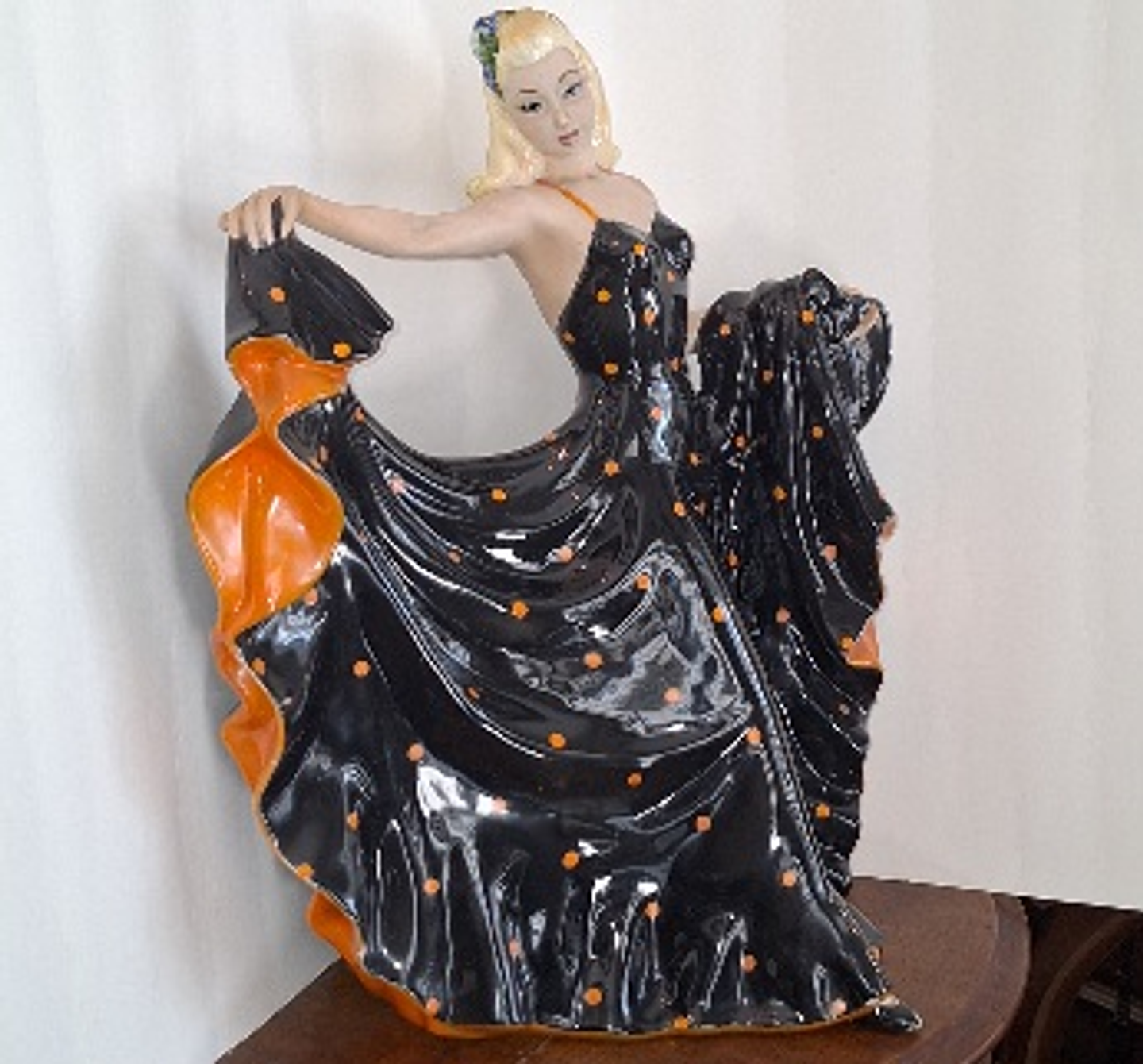 Escultura em faiança, 