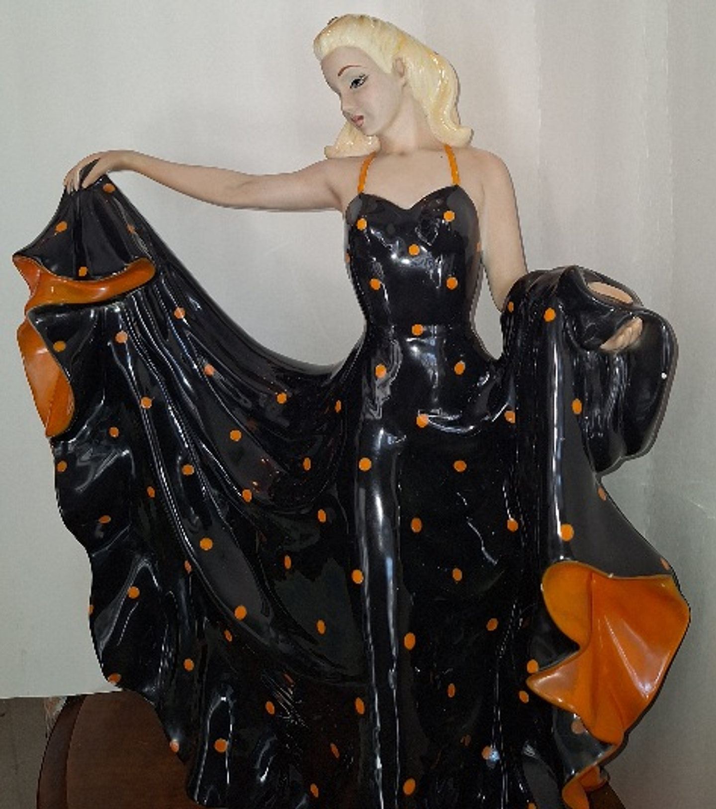 Escultura em faiança, 