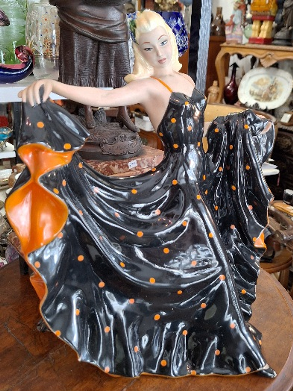 Escultura em faiança, 