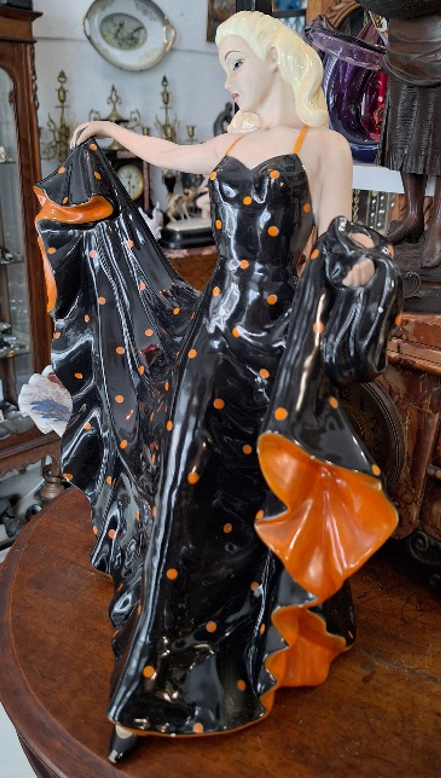 Escultura em faiança, 